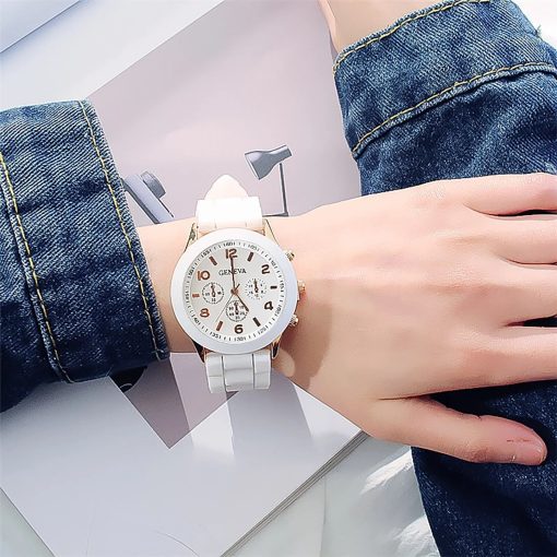 High Quality Vintage Waterproof Sport Watch For Women Simple Bracelet Quartz Wristwatches Luxury Montres Femmes Reloj 1